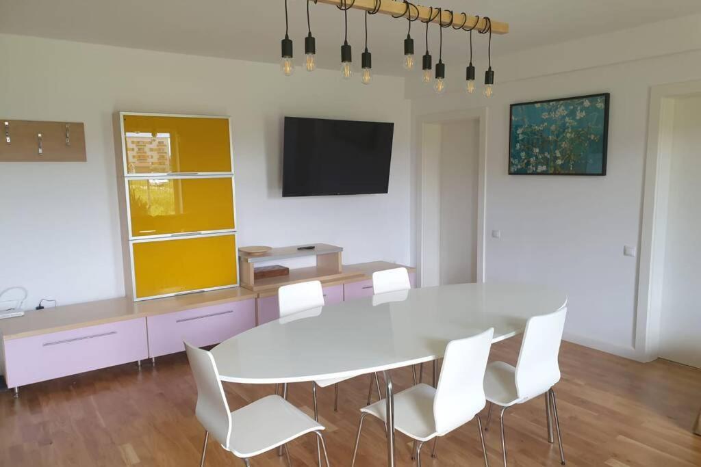 Garden Leisure Apartments Брашов Екстер'єр фото